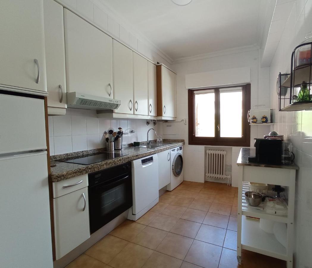 Easo Terrace Apartment Free Private Parking And Air Conditioning San Sebastián Eksteriør billede