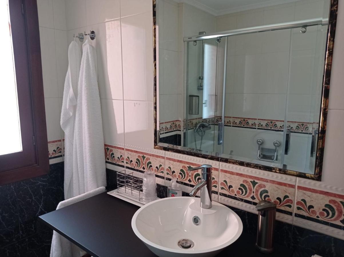 Easo Terrace Apartment Free Private Parking And Air Conditioning San Sebastián Eksteriør billede